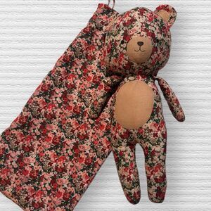 Sweethoney Belle Christmas Bear Doll Winter Poppy Limited Edition Red Pink